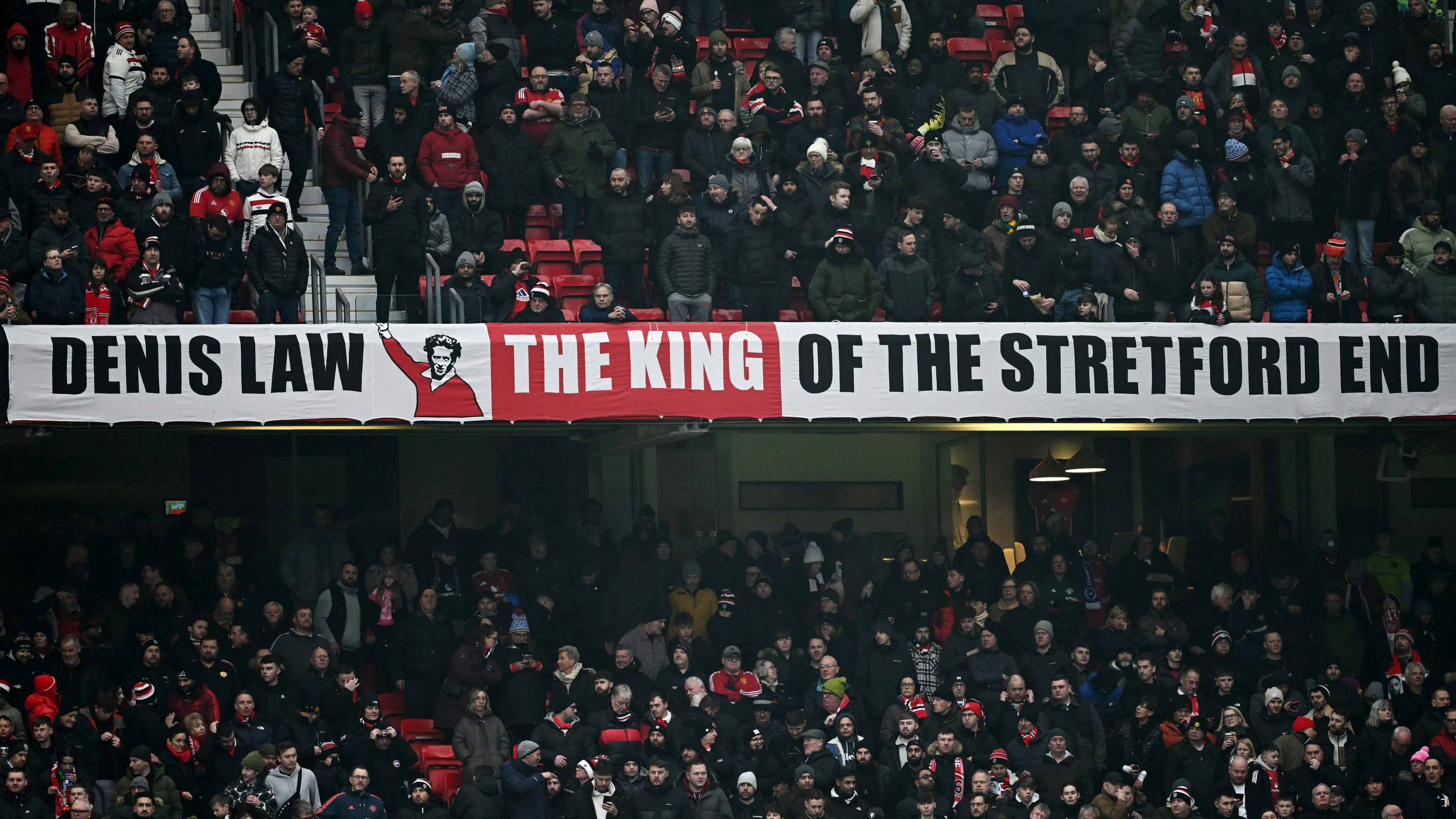 开云-曼联遭遇争议判罚，裁判组回应：执法公正，活动下载他的根据.-开云